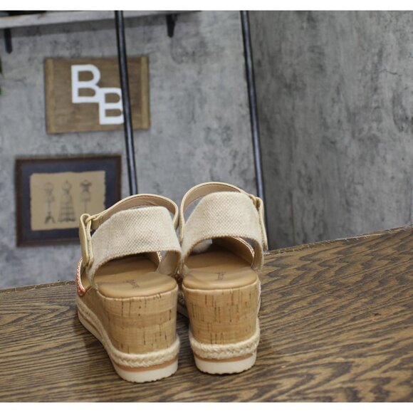 NEW Baretraps Womens Acadia Peep Toe Wedge Sandals BT31127 Coral Multi Pink 8.5M - Picture 12 of 15